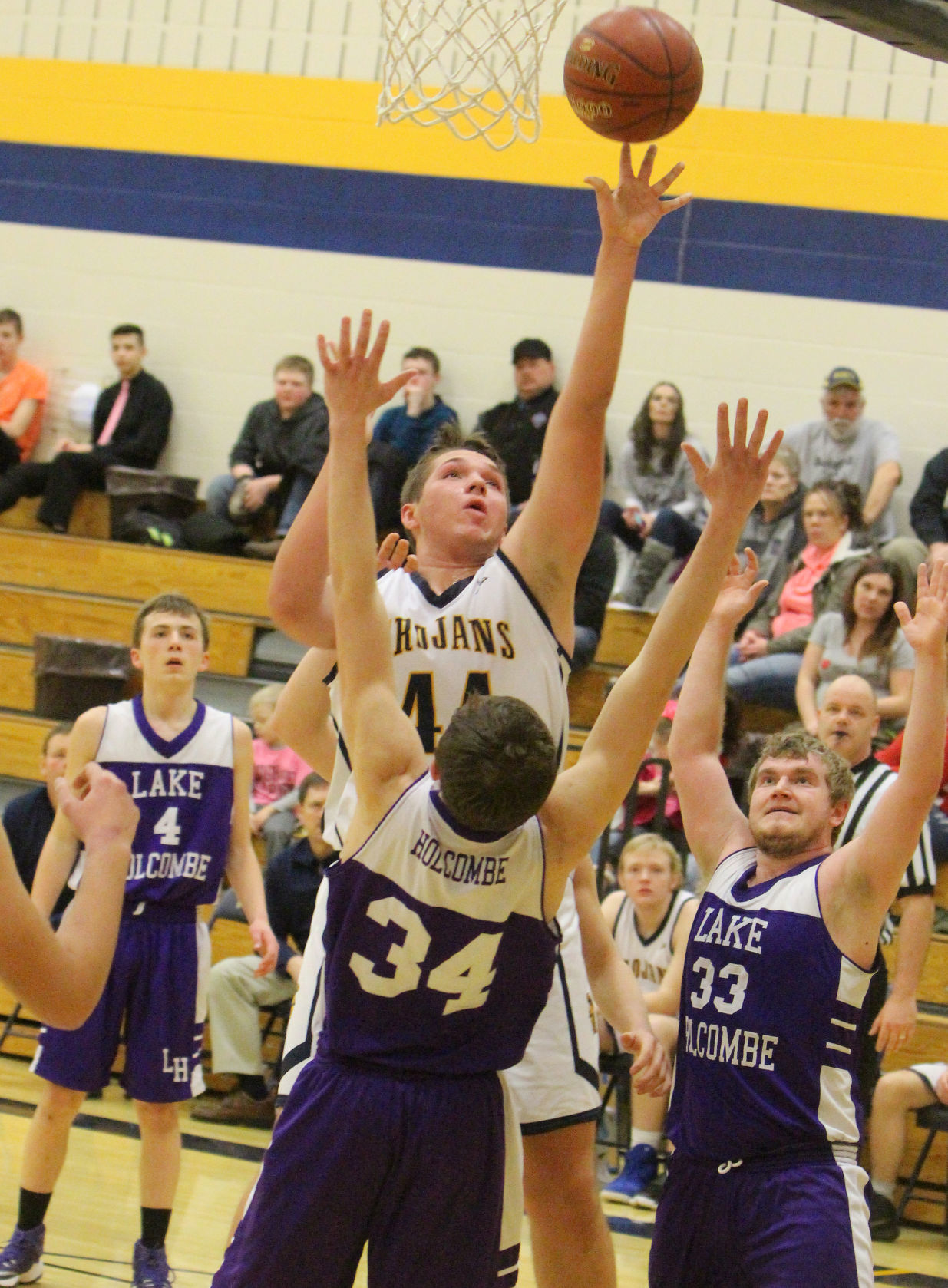 Lake Holcombe at New Auburn boys basketball 2-14-19